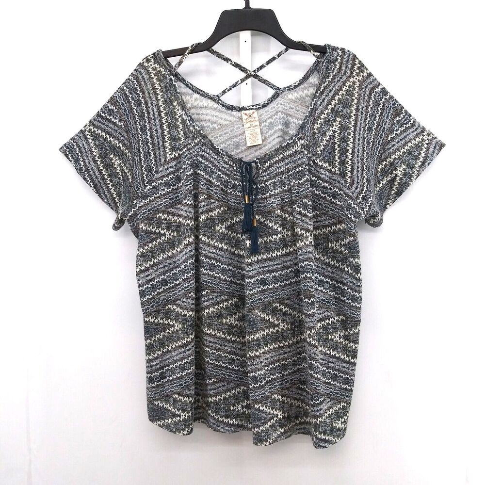 Faded Glory Shirt Womens Size 2X Gray Geometric Short Sleeve Tassel Neckline Top